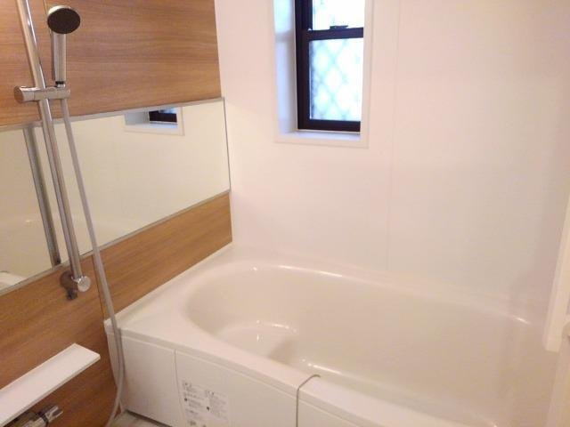 ダイアリーⅠの浴室