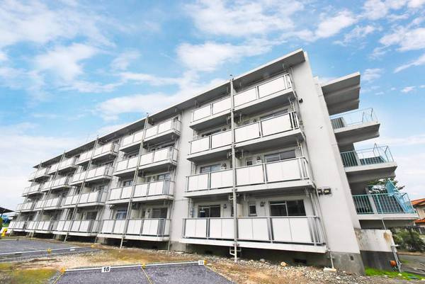 ビレッジハウス稲葉郷1号棟の外観