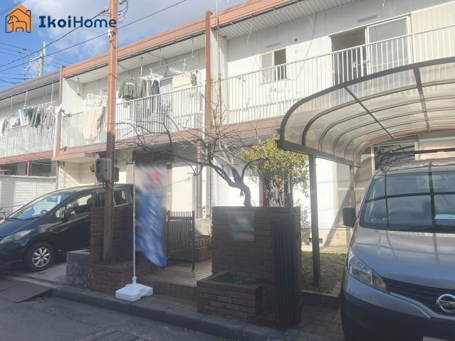 神戸市西区持子1丁目　中古戸建の駐車場|●年中無休：当日予約可●並列2台駐車可能です！近隣にはスーパーや商業施設がございますので便利です♪