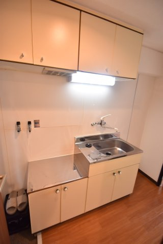 大阪市都島区東野田町１丁目の賃貸マンションのキッチン