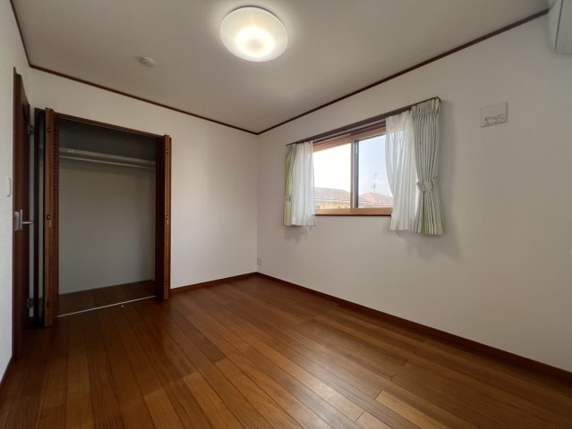 富士住建の注文住宅♪駅まで歩いて約10分、オール電化、作業スペースたっぷりU型キッチンのその他|2F