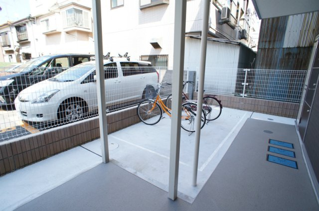 リブリ・グランカリテのその他