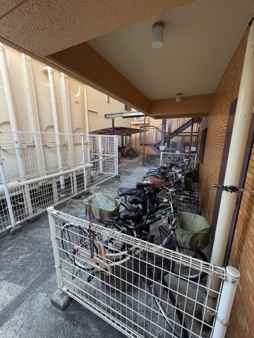 ライオンズマンション和歌山三木町の駐輪場
