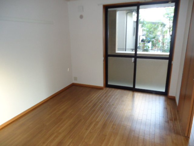 【内装】 | Tiare | 洋室