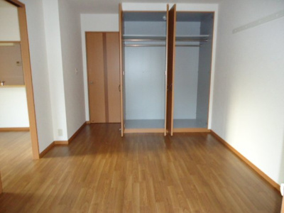 【内装】 | Tiare | 洋室