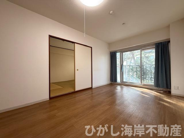 パレ平塚すみれ平壱番館の居間・リビング|12.8帖　LDK