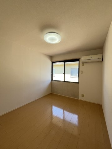 スティブルB棟の洋室