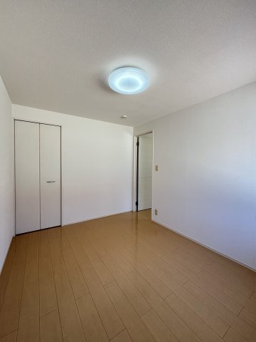スティブルB棟の洋室