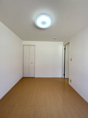 スティブルB棟の洋室
