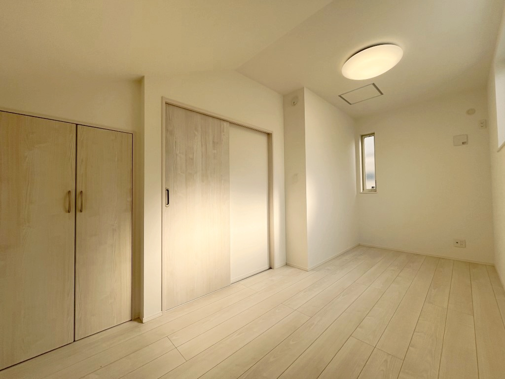 杉並区下井草三丁目戸建の洋室|ゆったりした洋室です