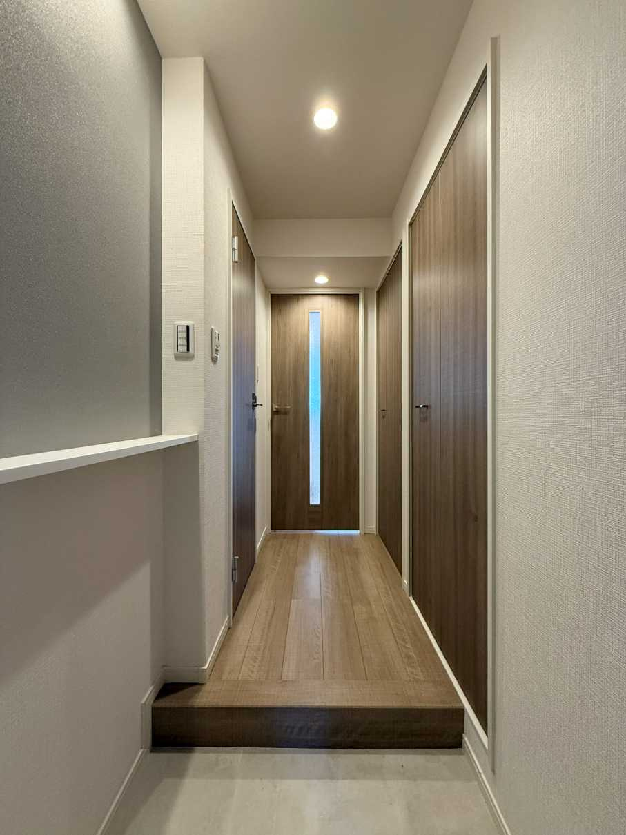 ライオンズマンション高井戸の玄関|明るい玄関です