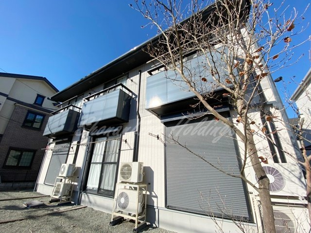 茅ヶ崎市菱沼２丁目のアパートの外観