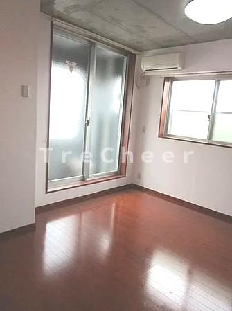 モデリスタの寝室