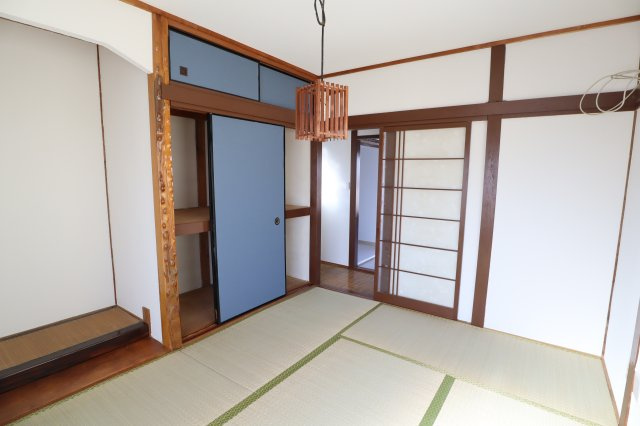 橿原市地黄町戸建の和室