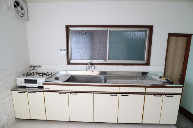 橿原市地黄町戸建のキッチン