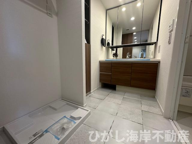 オハナ平塚袖ヶ浜の脱衣所|新規リフォーム完了！　脱衣スペース