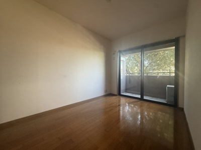 【寝室】 | エヴァーグリーン