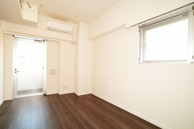 グランドコンシェルジュ麻布の居間・リビング