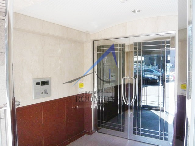 アウレア・レックスのエントランス|エントランスです。