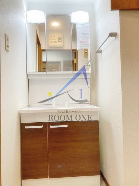 アウレア・レックスの洗面所|独立洗面台です。