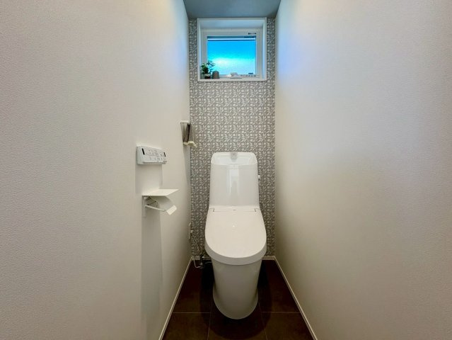 南国市大そね甲　未使用一戸建てのトイレ|シンプルで使いやすいトイレです。