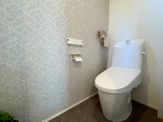南国市大そね甲　未使用一戸建てのトイレ|トイレは２箇所あります☆