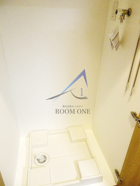 ルーブル武蔵小杉の設備|洗濯機置き場です。