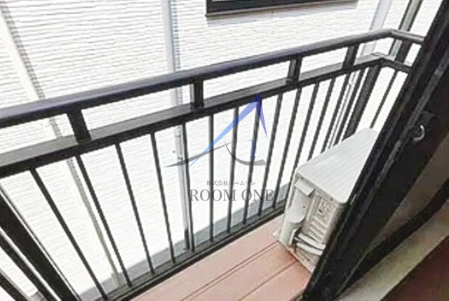 ＢＲＩＴＩＳＨ　ＰＬＵＭのバルコニー|バルコニーです。