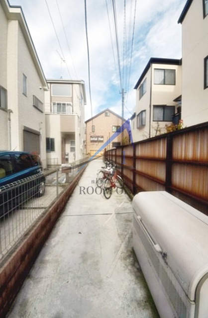 ＢＲＩＴＩＳＨ　ＰＬＵＭのエントランス|エントランスです。