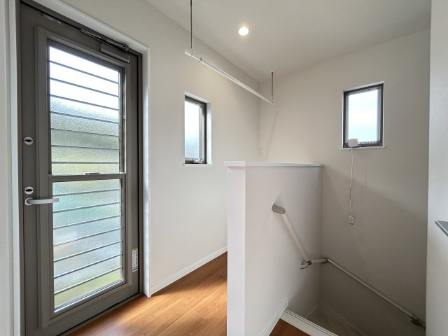 高知市朝倉己　新築一戸建てのランドリースペース|室内に物干しスペースがあると雨の日も安心☆