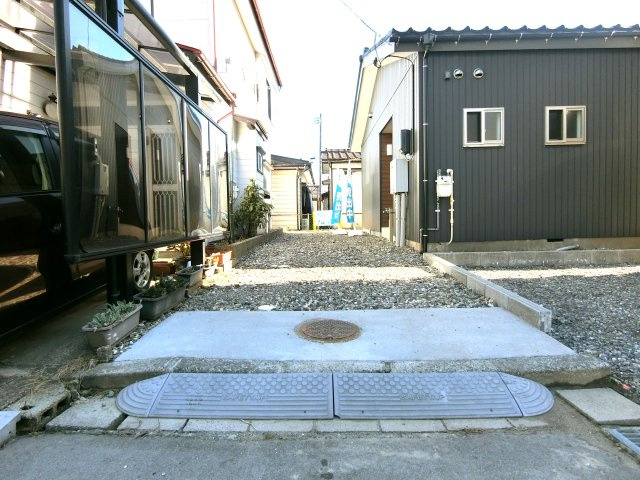 新潟市西区坂井東3丁目の駐車場