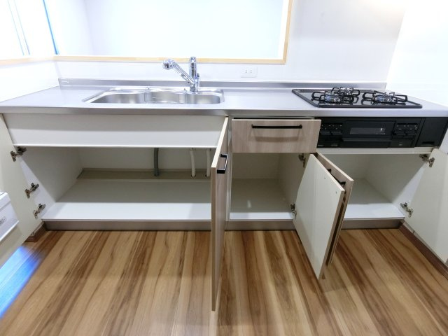 新潟市西区坂井東3丁目のキッチン