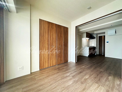 【寝室】 | リベラ マーロⅢ | 落ち着いて過ごせるお部屋です♪