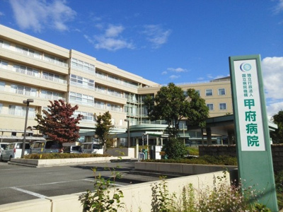 【駐車場】 | アロッジオ・リーヴァ | 甲府病院まで2400m