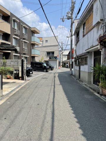 【前面道路含む現地写真】