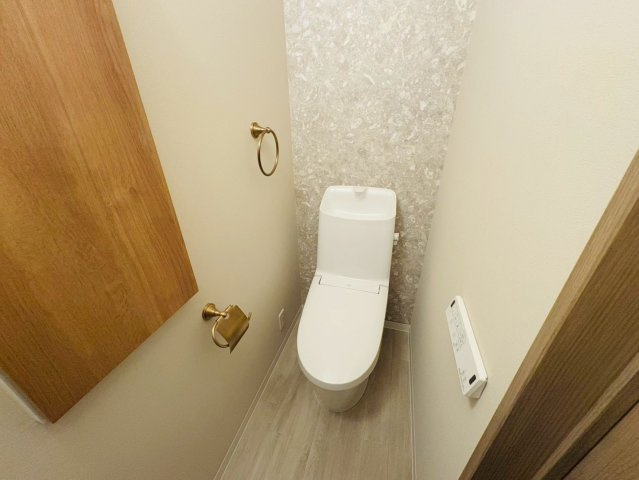 香美市土佐山田町C号地　新築一戸建てのトイレ