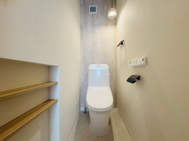 香美市土佐山田町C号地　新築一戸建てのトイレ