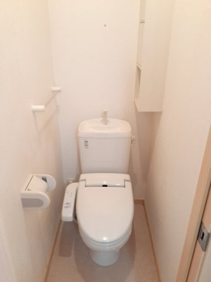 【トイレ】 | ベル・リバージュ | 落ち着いたトイレです