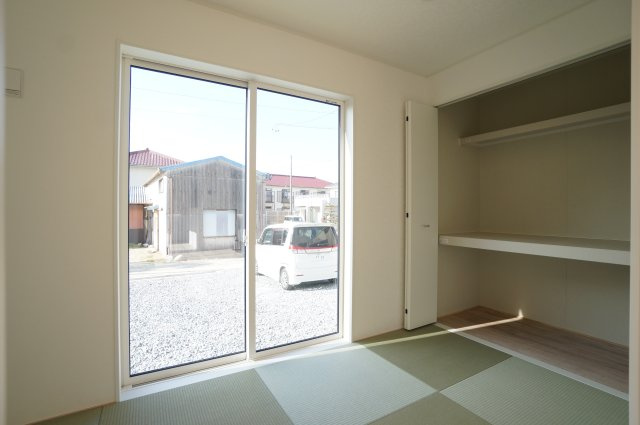 クレイドルガーデン美浜町奥田第8　2号棟の内装|ちょっとした来客用に客間としても大活躍の和室