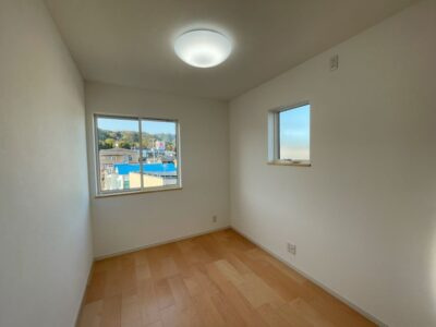 高知市薊野西町2丁目新築建売の洋室