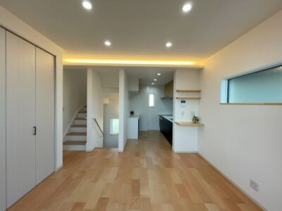 高知市薊野西町2丁目新築建売の居間・リビング