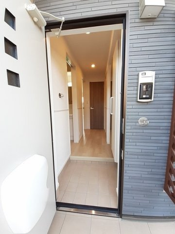 ソレイユ・ルヴァンＢの玄関