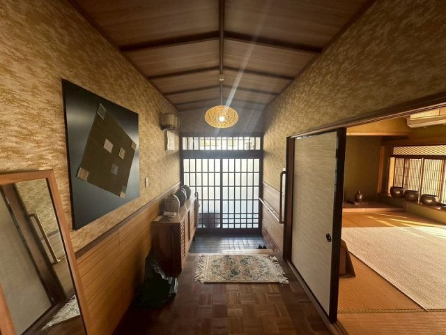 【玄関】 | 上乃木1丁目中古戸建 | 趣き溢れる玄関です