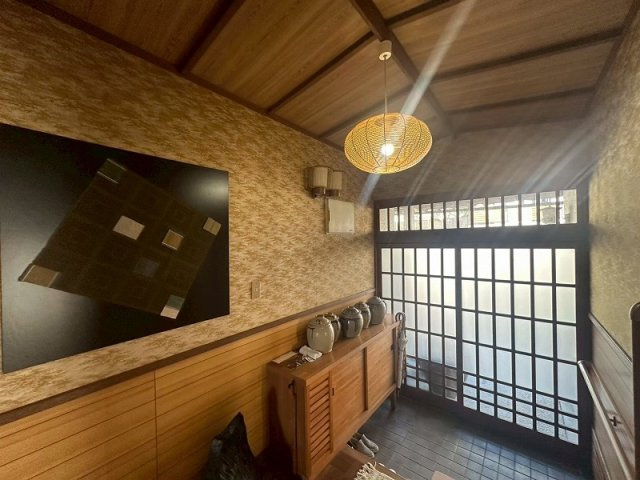 【玄関】 | 上乃木1丁目中古戸建 | 趣き溢れる玄関です