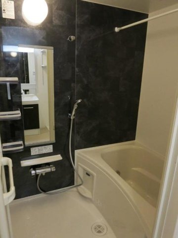 リジエール幸田の浴室