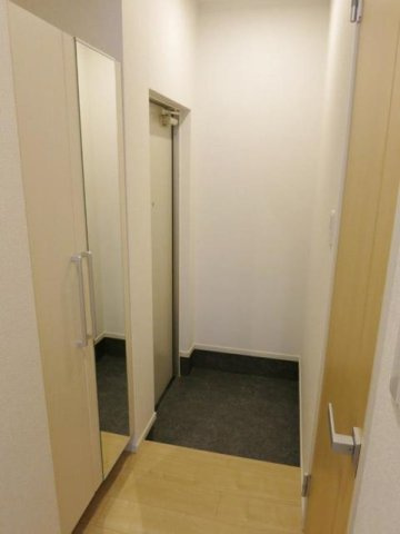 リジエール幸田の玄関