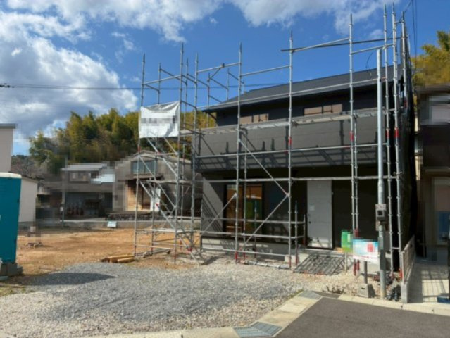 高知市薊野東町4号地　新築一戸建ての外観|建築中です♪