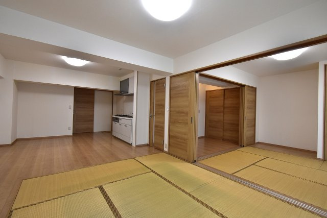 ファミール木町の居間・リビング