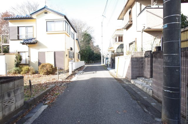 東松山市野田土地 土地25坪の前面道路含む現地写真|東側約4ｍ道路に接道