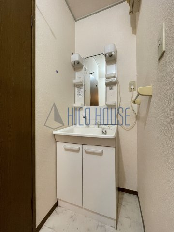 リヴェール高沢Bの洗面所